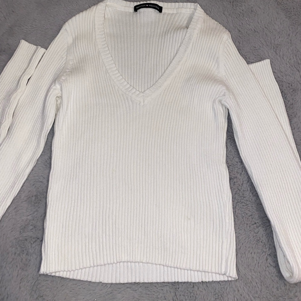 NEVER WORN BEFORE brandy melville shirt